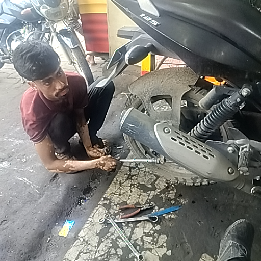 Bike service and Auto part-https://media.vyaparify.com/vcards/products/335489/product_1756204969_68ad8fa93c27a.png Image