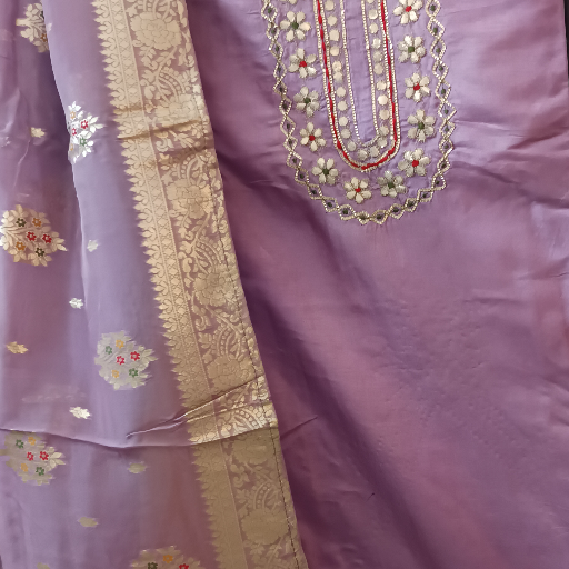 Ethnic Unstitched Suit-https://media.vyaparify.com/vcards/products/350202/product_1757761136_68c54e70737b7.png Image