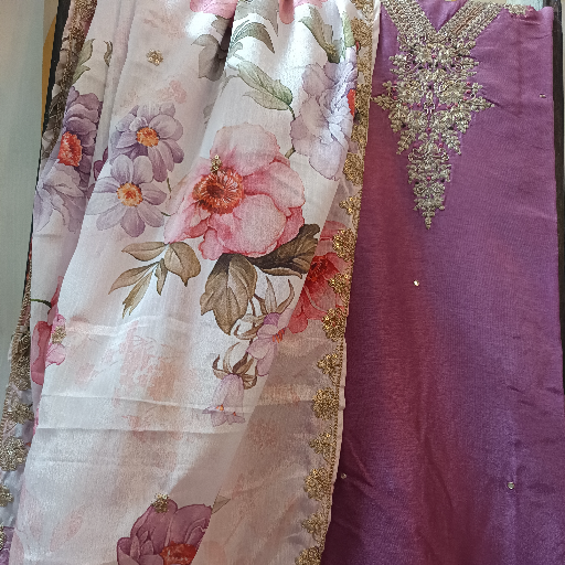 Ethnic Unstiched Suit-https://media.vyaparify.com/vcards/products/350302/product_1757767860_68c568b49118b.png Image