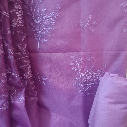 Banarsi Organza Collection-https://media.vyaparify.com/vcards/products/352054/product_1757942117_68c81165c4227.png Image