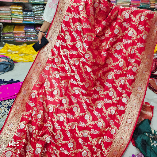 Banarasi katan handloom saree-https://media.vyaparify.com/vcards/products/355572/product_1758128123_68cae7fbd2921.png Image