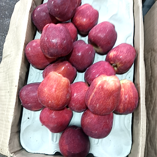 Indian kinnaur apple-https://media.vyaparify.com/vcards/products/357400/product_1758259665_68cce9d15527d.png Image