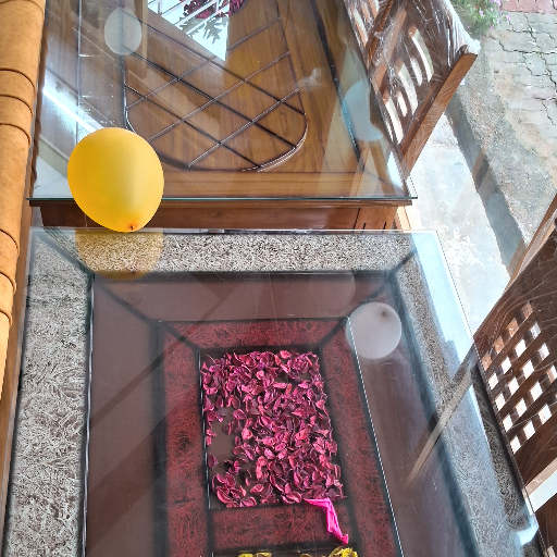 Dinning table with 6chairs-https://media.vyaparify.com/vcards/products/358752/product_1758328614_68cdf726d8f5a.png Image