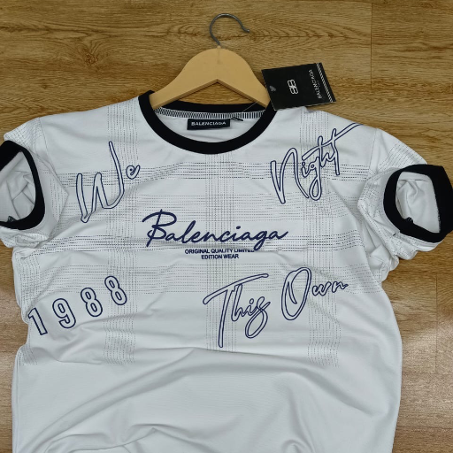 Cotton round neck premium Tshirt-https://media.vyaparify.com/vcards/products/360069/product_1758393360_68cef4106bd72.png Image