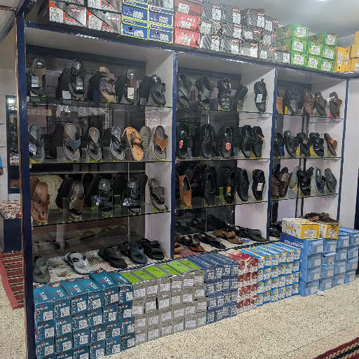 Gents chappal-https://media.vyaparify.com/vcards/products/360470/product_1758451885_68cfd8adae687.png Image