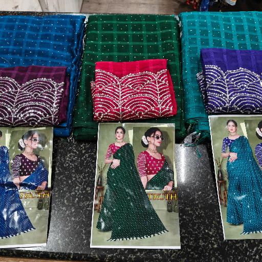 Sundor saree with blouse-https://media.vyaparify.com/vcards/products/365751/product_1758905974_68d6c6768e687.png Image