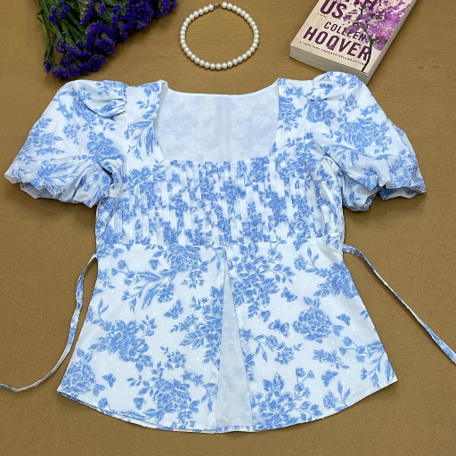 Customise floral top-https://media.vyaparify.com/vcards/products/366870/product_1759122818_68da1582cd105.png Image