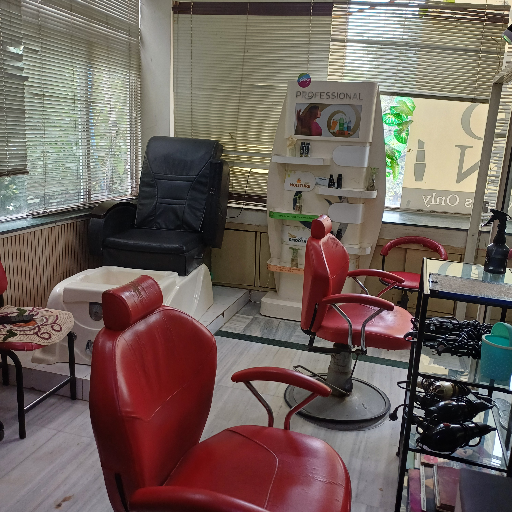 Beauty parlour( facial)-https://media.vyaparify.com/vcards/products/367751/product_1759214786_68db7cc27154e.png Image