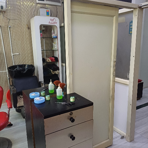 Hair cut-https://media.vyaparify.com/vcards/products/367799/product_1759216467_68db8353f2eb7.png Image