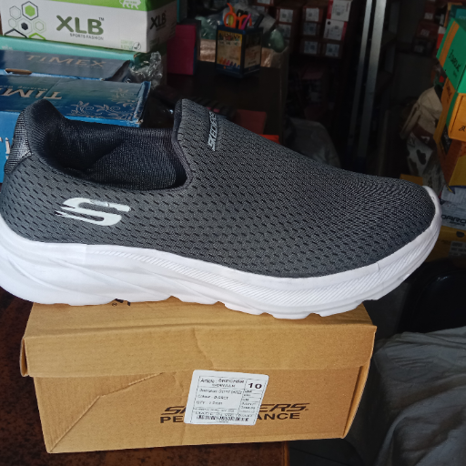 Skechers shoe-https://media.vyaparify.com/vcards/products/367822/product_1759217541_68db878566ad7.png Image