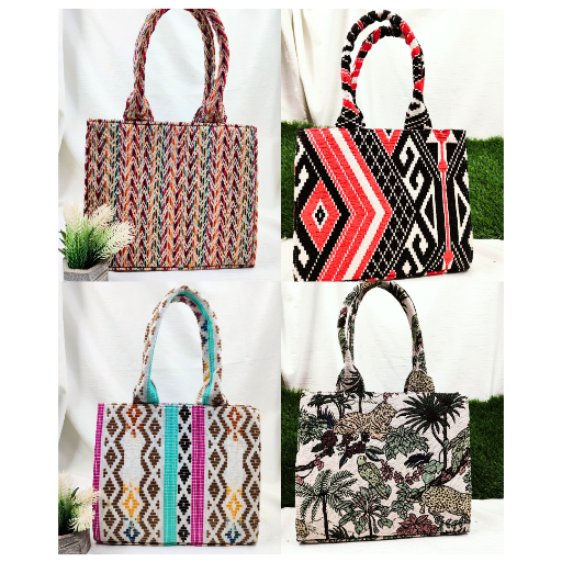 Medium Jacquard Tote Bag-https://media.vyaparify.com/vcards/products/373277/product_1759749076_68e3a3d49a097.png Image