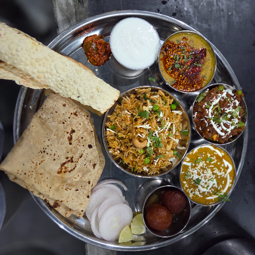  GURUMAULI  SPL THALI GURUMAULI GUESTHOUSE AND PUREVEG JUNA RAJAWADA  SAMOR NEHARU GALLI  AKKALKOT SOLAPUR LANDMARK Near Old Palace