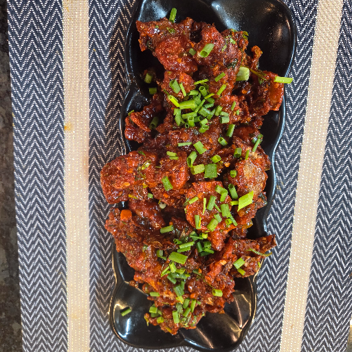  Veg crunchy GURUMAULI GUESTHOUSE AND PUREVEG JUNA RAJAWADA  SAMOR NEHARU GALLI  AKKALKOT SOLAPUR LANDMARK Near Old Palace