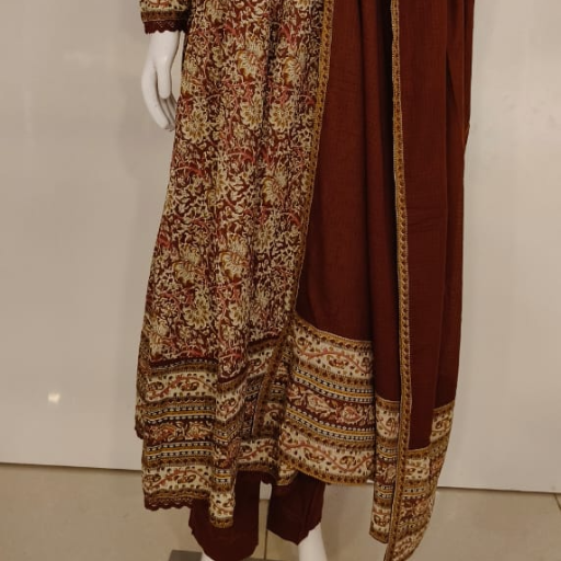 anarkali suit-https://media.vyaparify.com/vcards/products/374961/product_1759834687_68e4f23f274c2.png Image