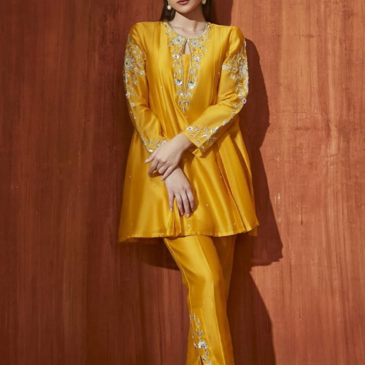 Pure silk-https://media.vyaparify.com/vcards/products/375906/product_1759907337_68e60e091d3c8.png Image