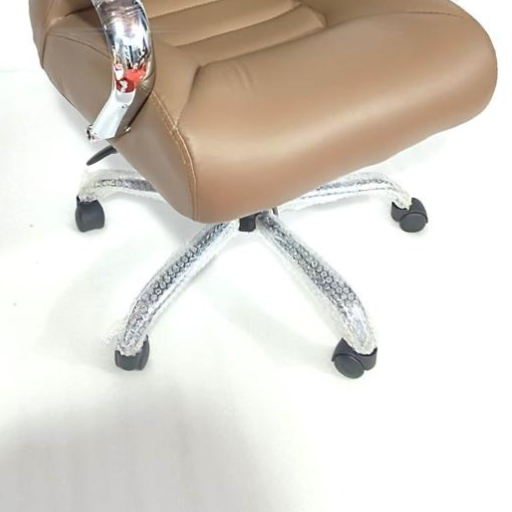 Boss chair-https://media.vyaparify.com/vcards/products/377825/product_1760004782_68e78aae02fa7.png Image