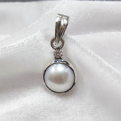 Pearl Silver Pendant-https://media.vyaparify.com/vcards/products/379918/product_1760169306_68ea0d5a979f0.png Image