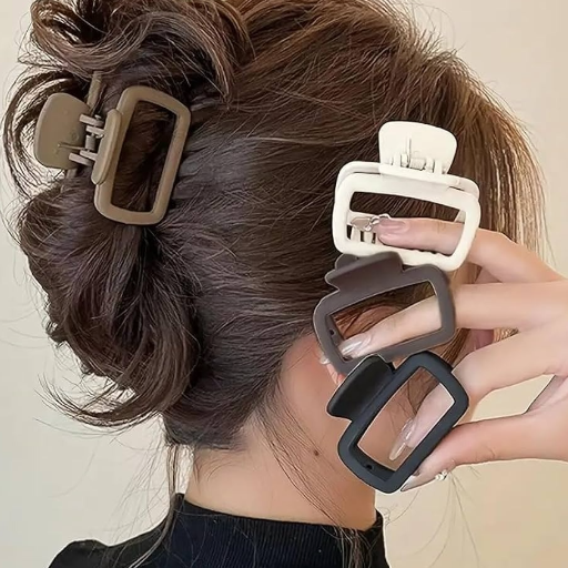  Hair clutcher ARJUN RAM MAMTA NOVELTY SHOP  NO 1 SANKET  BUILDING GHANSOLI GAON MAIN ROAD SAMARTH NAGAR  LANDMARK OPP KHETESHWAR FARSAN