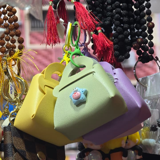 girls mini handbag-https://media.vyaparify.com/vcards/products/386396/product_1760615808_68f0dd80b5689.png Image