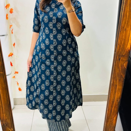 Textile-https://media.vyaparify.com/vcards/products/387598/product_1760699157_68f2231540db0.png Image