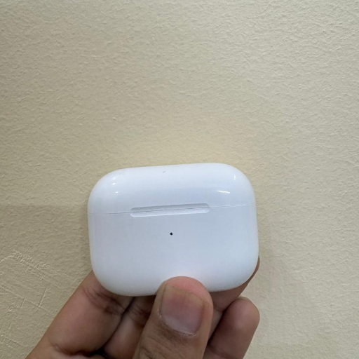 Airpods Pro 2 Type - C Master Copy-https://media.vyaparify.com/vcards/products/389419/product_1761028764_68f72a9c2b251.png Image
