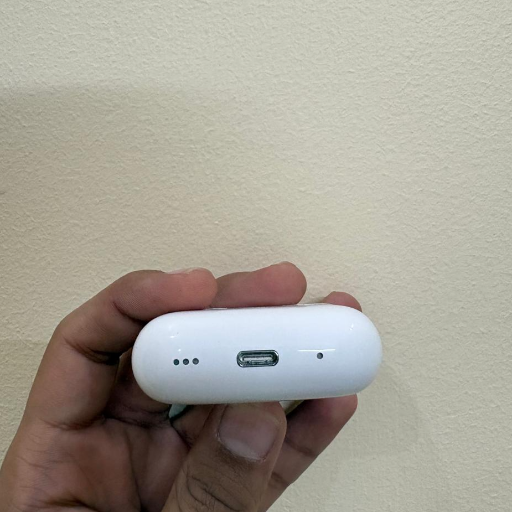 Airpods Pro 2 Type - C Master Copy-https://media.vyaparify.com/vcards/products/389420/product_1761028764_68f72a9c3e146.png Image