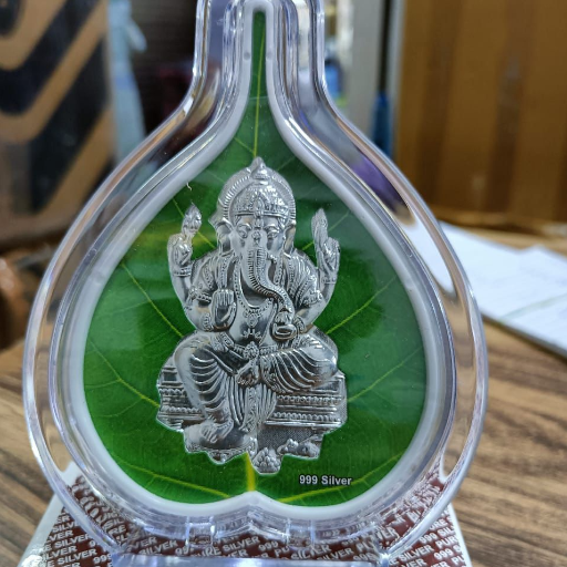 Silver -Leaf acrylic ganesh-https://media.vyaparify.com/vcards/products/393153/product_1761392884_68fcb8f439afe.png Image