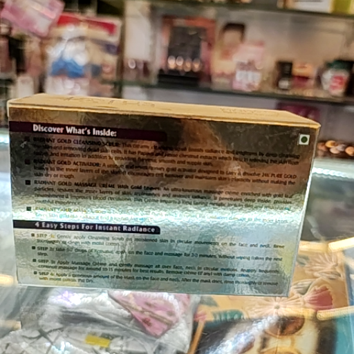 Lotus Radiant Gold facial kit-https://media.vyaparify.com/vcards/products/396203/product_1761742757_69020fa53a0f7.png Image