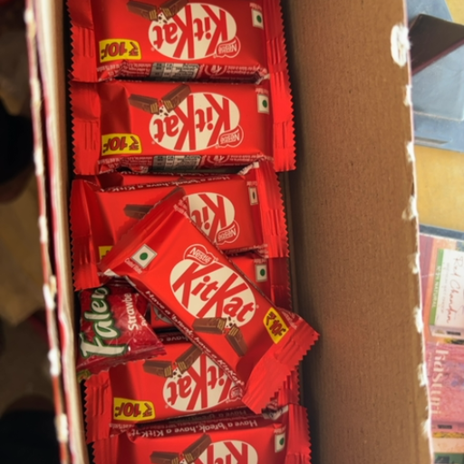 kitkat-https://media.vyaparify.com/vcards/products/406520/product_1762839060_6912ca14e469d.png Image