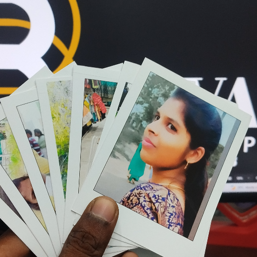 Polaroid Photo-https://media.vyaparify.com/vcards/products/410260/product_1763026704_6915a71014dfa.png Image