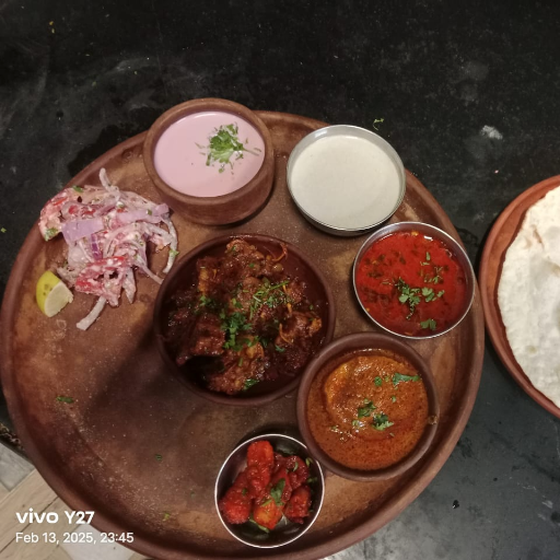  Matan Thali SHIDORI FAMILY RESTAURANTS KOLHAPUR GARGOTIROAD KALAMBADIST KOLHAPUR NEAR JADACHA GANPATI