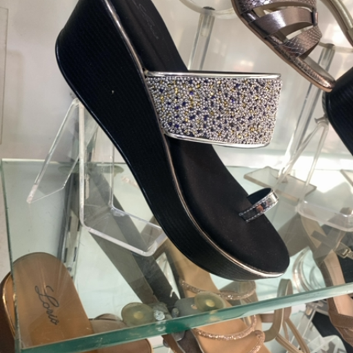 Kumar shoes-https://media.vyaparify.com/vcards/products/413909/product_1763196989_6918403d63e08.png Image