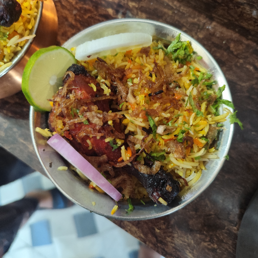 Spicel Chicken Biriyani Full-https://media.vyaparify.com/vcards/products/413949/product_1763197462_69184216cff57.png Image