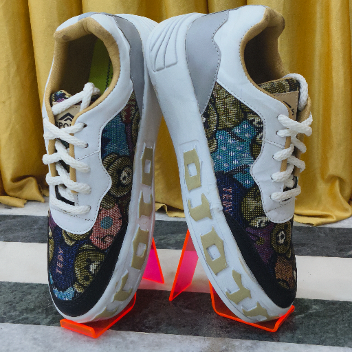 Shoes-https://media.vyaparify.com/vcards/products/415906/product_1763374898_691af732e82e2.png Image