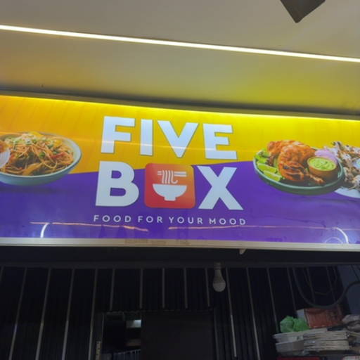 Mix veg chees roll-https://media.vyaparify.com/vcards/products/416113/product_1763377036_691aff8cda0a7.png Image