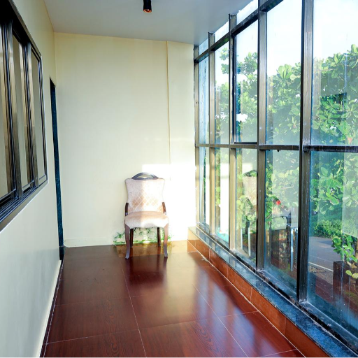 Delux Room Available-https://media.vyaparify.com/vcards/products/417011/product_1763444459_691c06ebd4e39.png Image