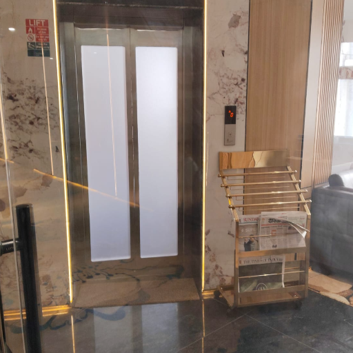  24x7 checkin HOTEL AROMA INN DELHI ROAD OPPOSITETMT COLLEGEPARSVNATH PLAZA VISHAL MEGA MART