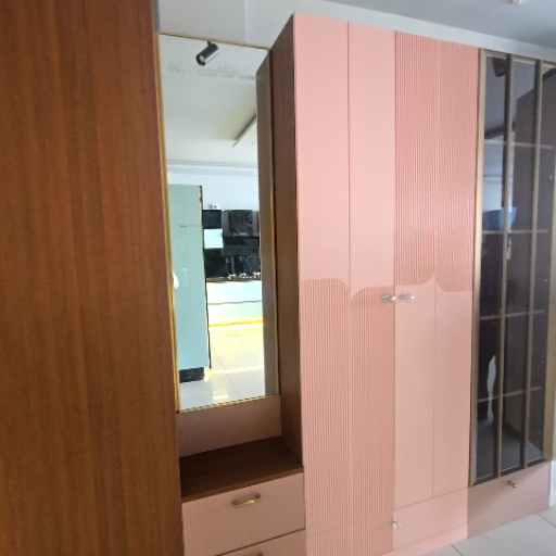  Almari KITCHEN CRAFT AND INTERIOR KITCHEN CRAFT AND  INTERIOR NEAR BY  ITI CHAURAHA LANDMARK NH2 AGRA ROAD