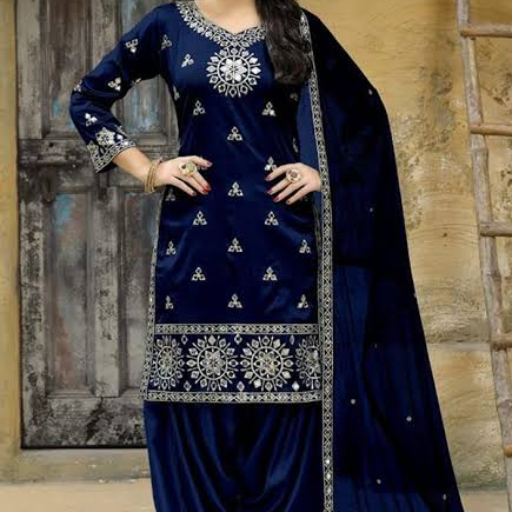 Suit-https://media.vyaparify.com/vcards/products/425706/product_1763978338_69242c623d3ad.png Image