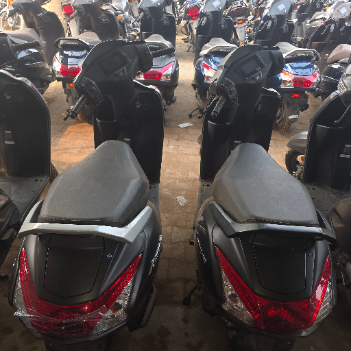 Honda Scooty-https://media.vyaparify.com/vcards/products/427068/product_1764062935_692576d70356d.png Image