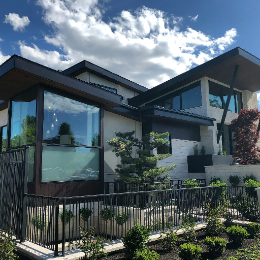 Grand palace with Luxury Rooms-https://media.vyaparify.com/vcards/products/431022/product_1764325891_69297a03f4193.png Image