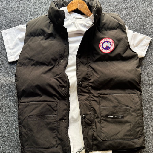 Standard fit half sleave jacket-https://media.vyaparify.com/vcards/products/432123/product_1764406911_692ab67f74f71.png Image