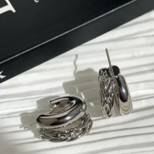 Double layer Twisted metal earring
