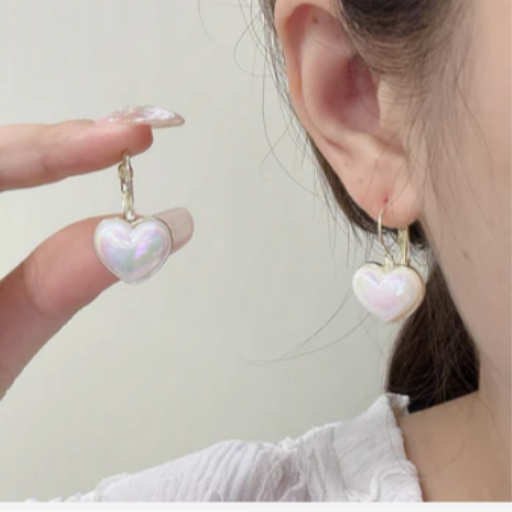 Love Pearl Earring