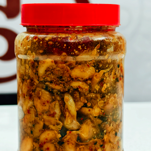 लहसुन का अचार (garlic pickle) 500 gm-https://media.vyaparify.com/vcards/products/437888/product_1764765318_69302e86dc34c.png Image