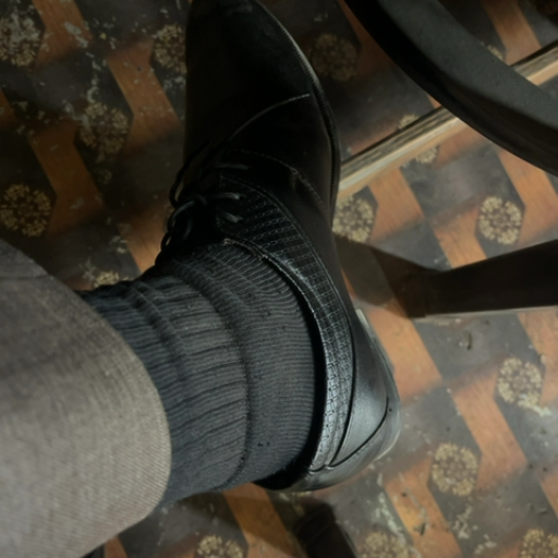 shoe Shop-https://media.vyaparify.com/vcards/products/439270/product_1764841100_6931568c31014.png Image