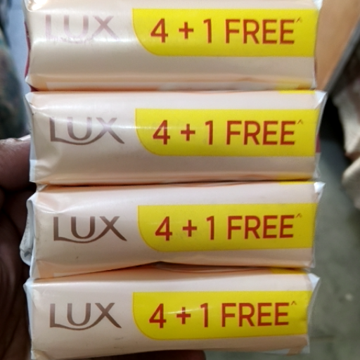 Body Wash in Arki: Hydrating Formula-https://media.vyaparify.com/vcards/products/443581/product_1765174912_69366e80a423c.png Image