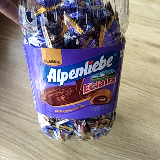 Alpenliebe Classic in Khurramalisarai - Irresistible Caramel Flavor-https://media.vyaparify.com/vcards/products/447546/product_1765355396_69392f84c2b6a.png Image