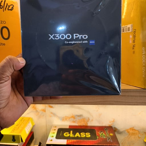 Vivo X300 Pro Smartphone in Zam Zam Gallery Bilni Naugawan Sdt with High Performance -  - Buy Online at ZAM ZAM GALLERY