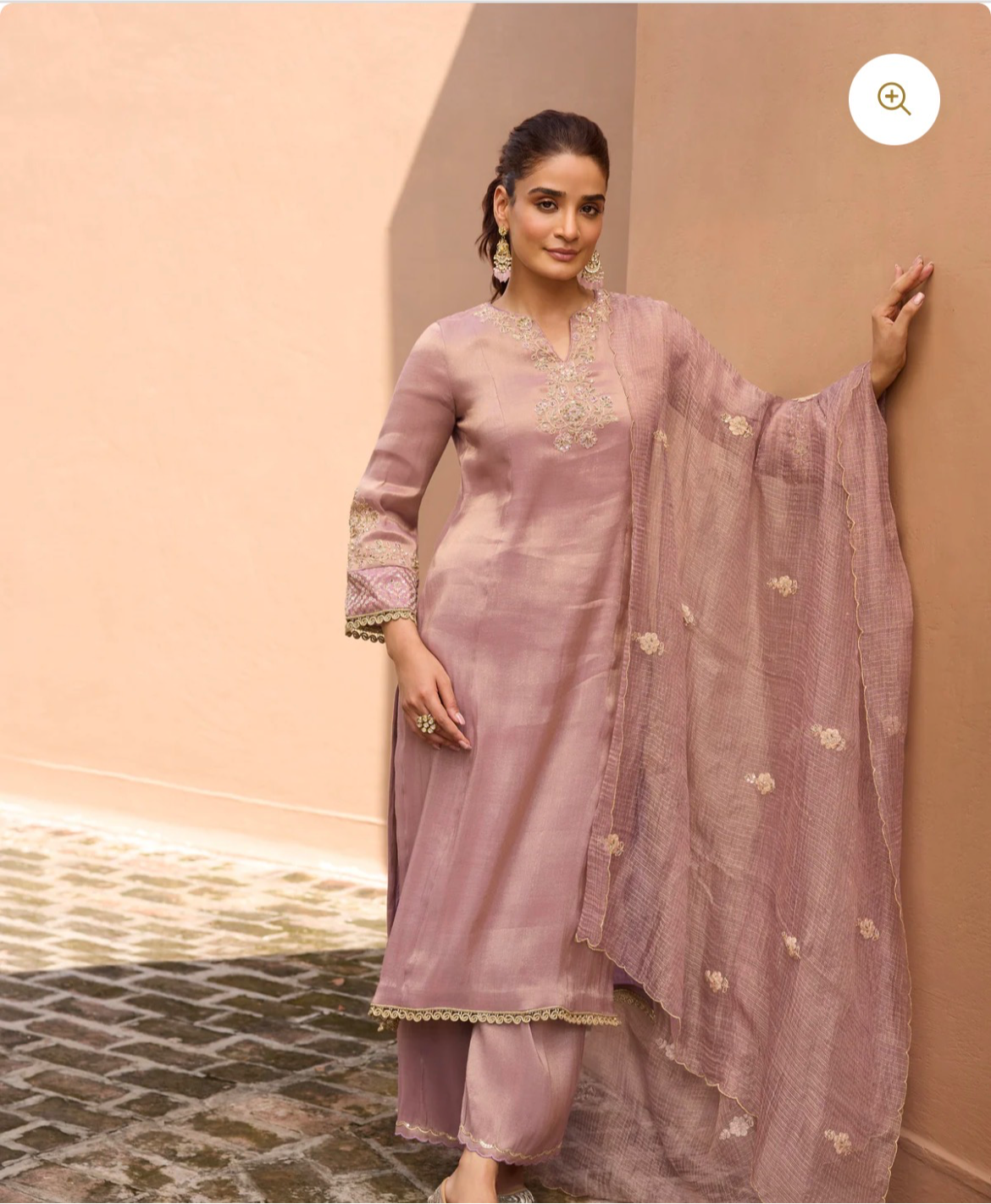 Embroidered Pastel Kurta Set in [Location (city only)] - Stylish and Elegant-https://media.vyaparify.com/vcards/products/449534/product_1765445192_693a8e4852d38.png Image